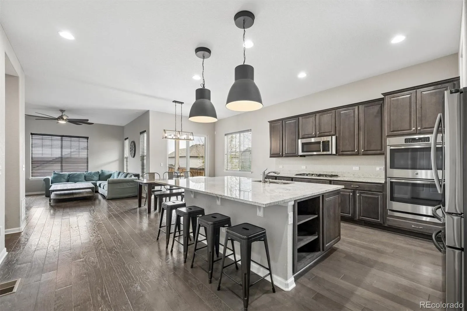 21157 E Layton Lane Aurora CO 80015 MLS #REC1750440 04152026032126 1600 8