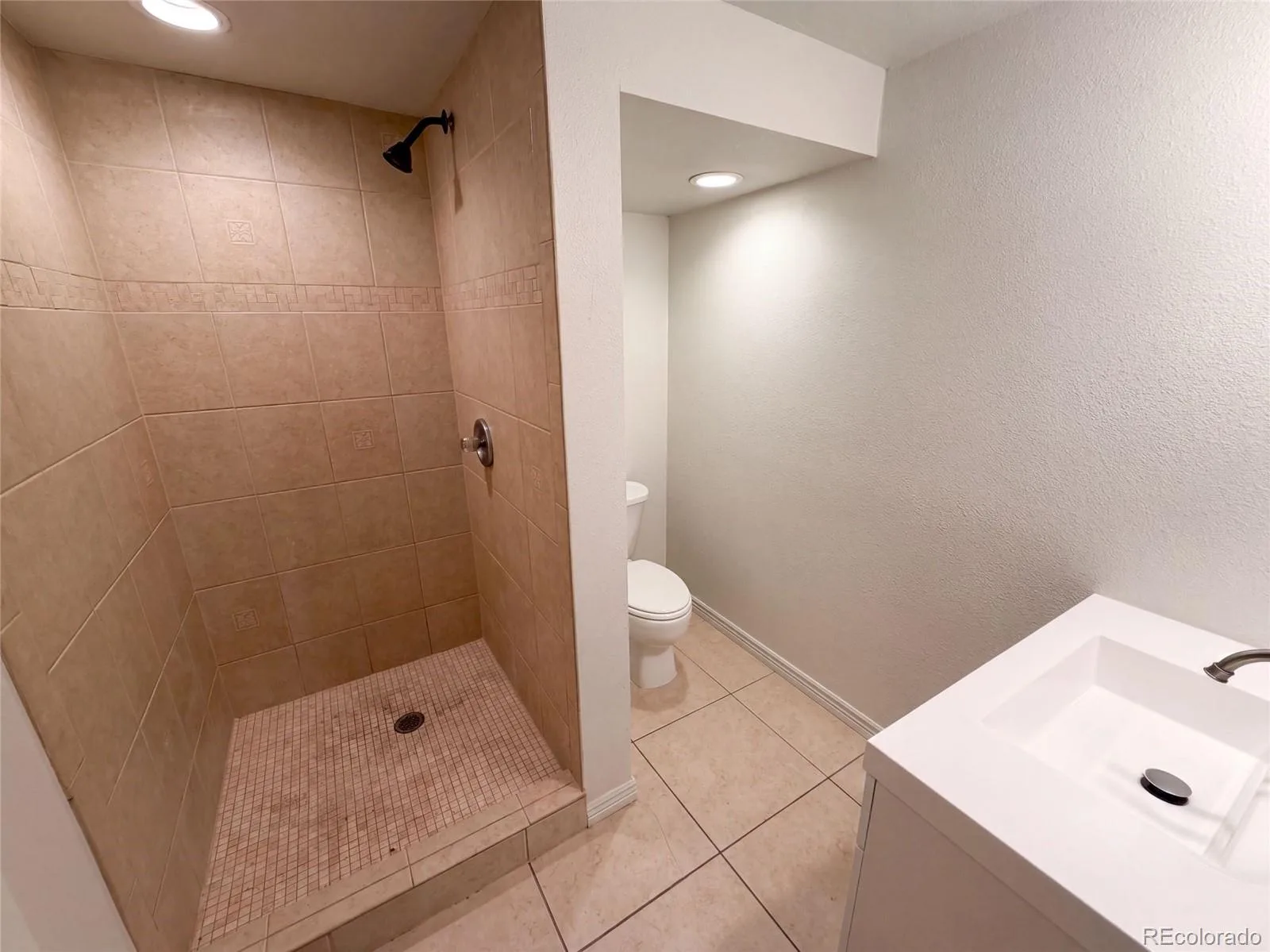 4426 Durham Court Denver CO 80239 | MLS #REC1751036 08252026170501 1600 21
