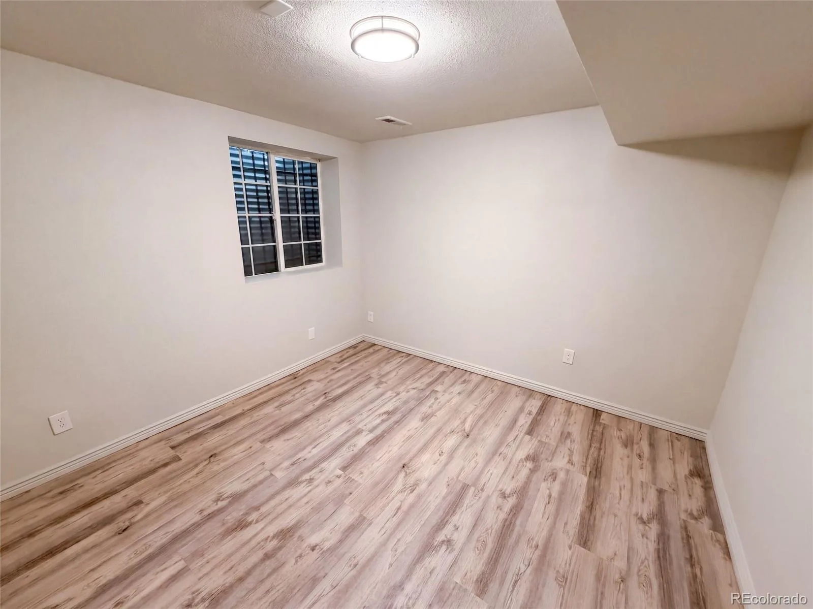 4426 Durham Court Denver CO 80239 | MLS #REC1751036 08252026170501 1600 23