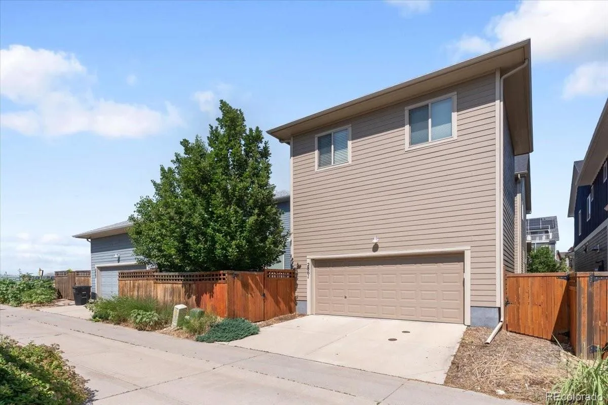 2861 Lima Street Denver CO 80238 MLS #REC1752513 04302026233750 1200 39
