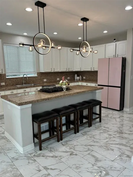 7242 S Rome Street Aurora CO 80016 MLS #REC1756776 05212026235106 800 9