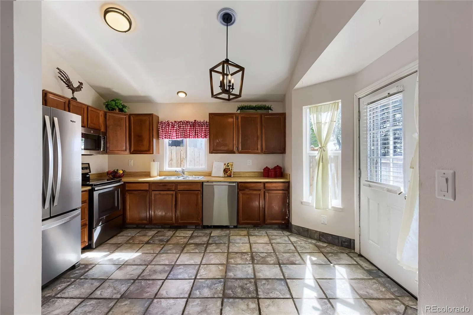 9876 W Friend Place Littleton CO 80128 | MLS #REC1757929 06122026214351 1600 32