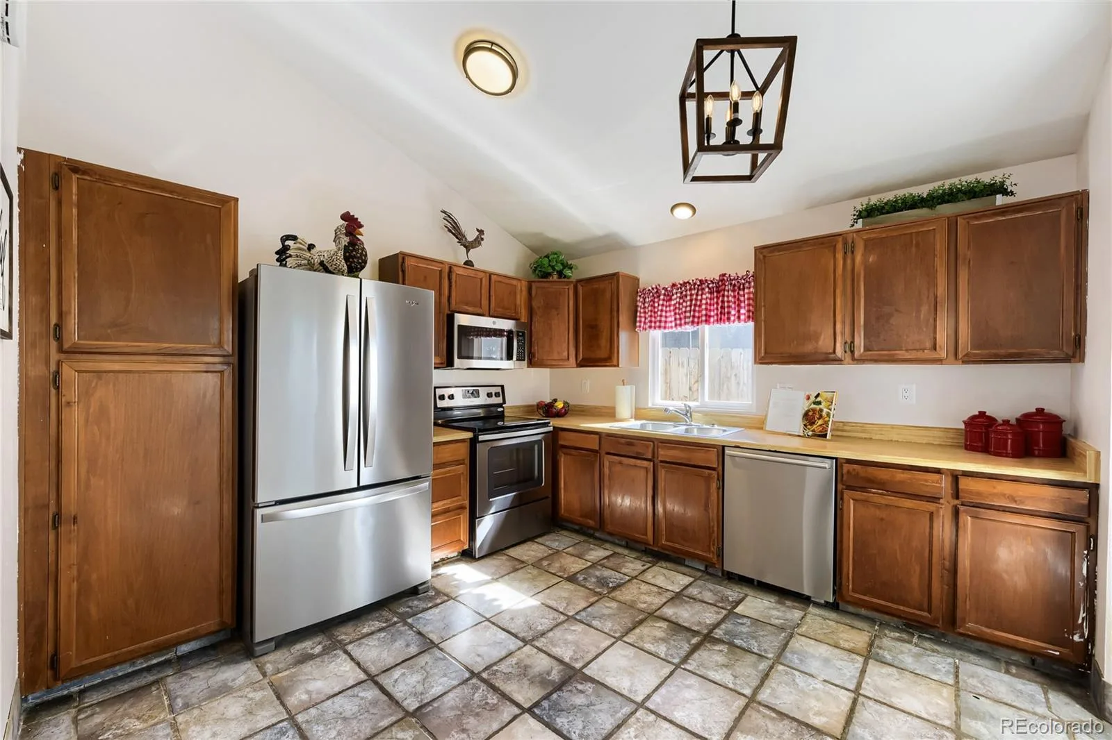9876 W Friend Place Littleton CO 80128 | MLS #REC1757929 06122026214351 1600 33