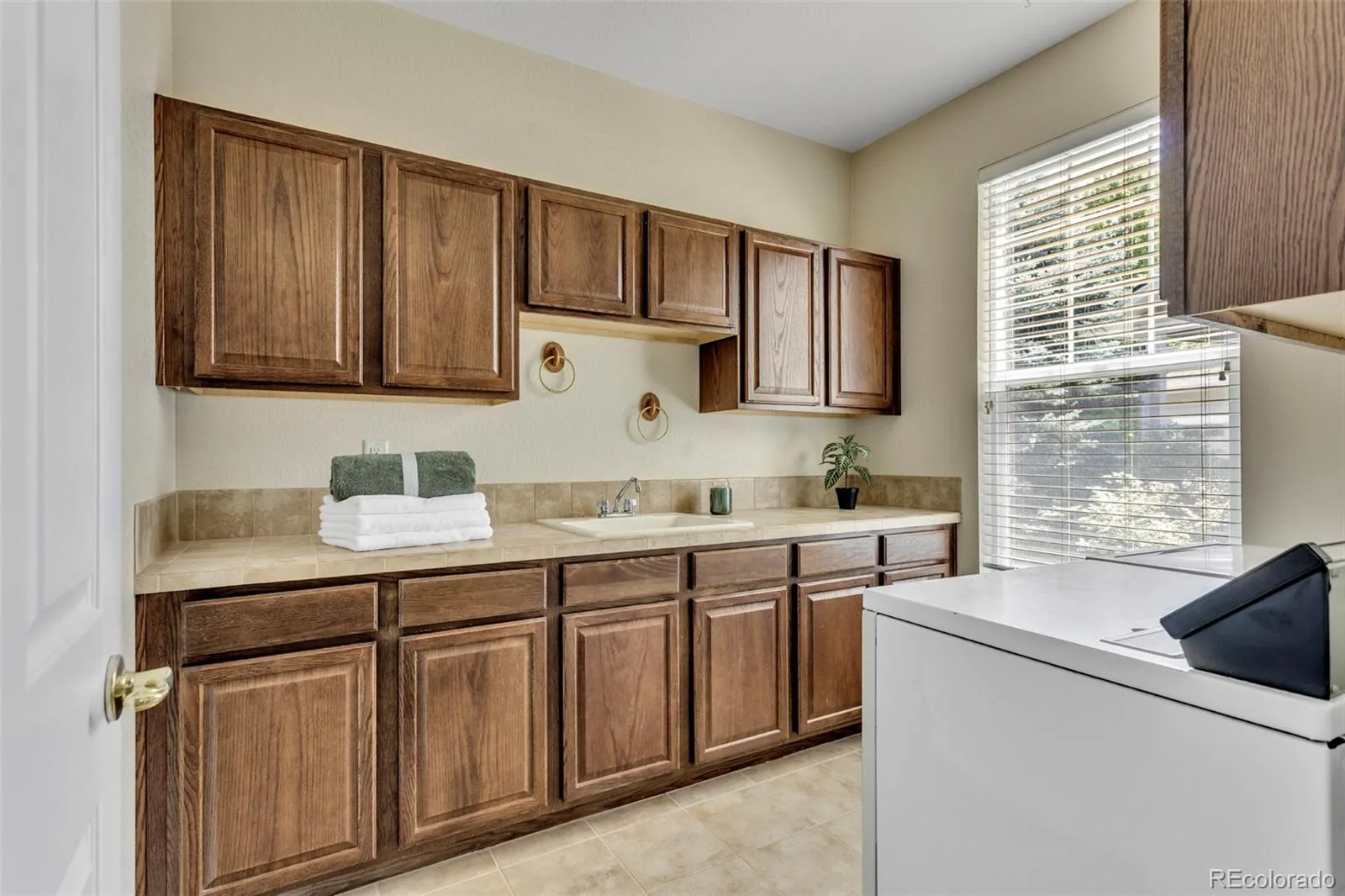 22245 E Glasgow Place Aurora CO 80016 | MLS #REC1758138 07172026193530 1600 12