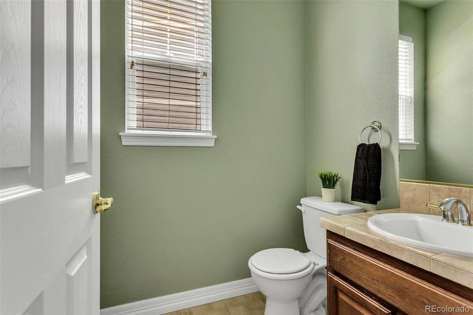 22245 E Glasgow Place Aurora CO 80016 | MLS #REC1758138 07172026193530 1600 14