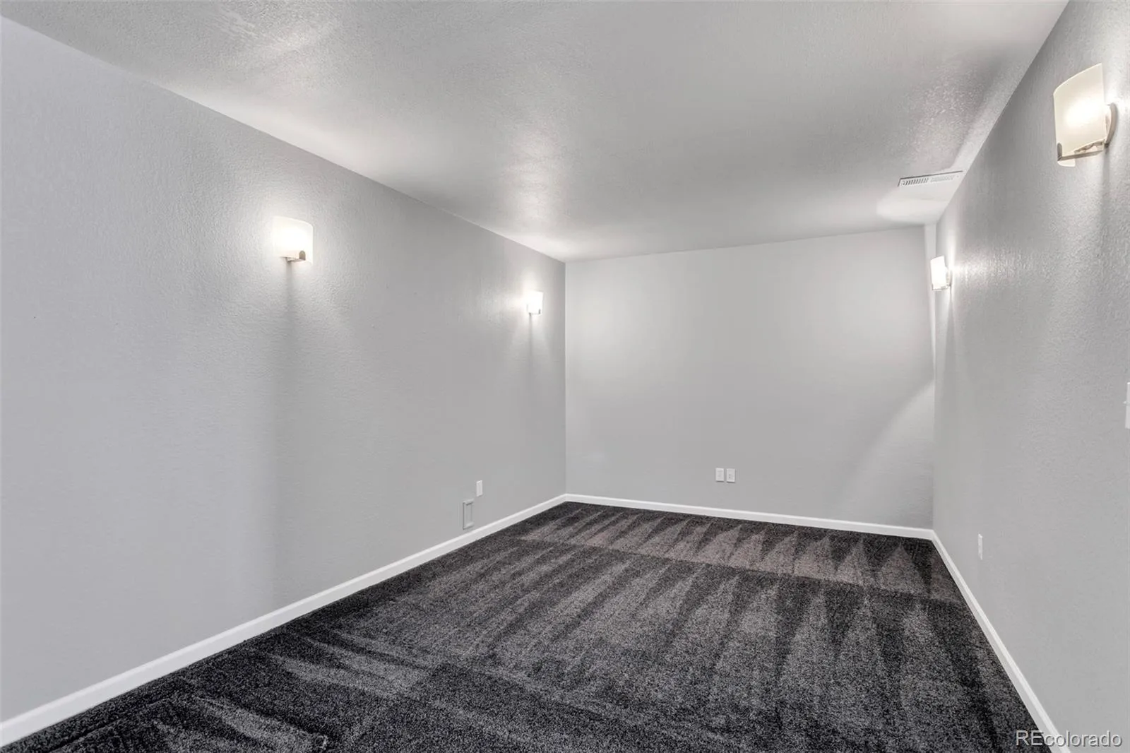 22245 E Glasgow Place Aurora CO 80016 | MLS #REC1758138 07172026193530 1600 27