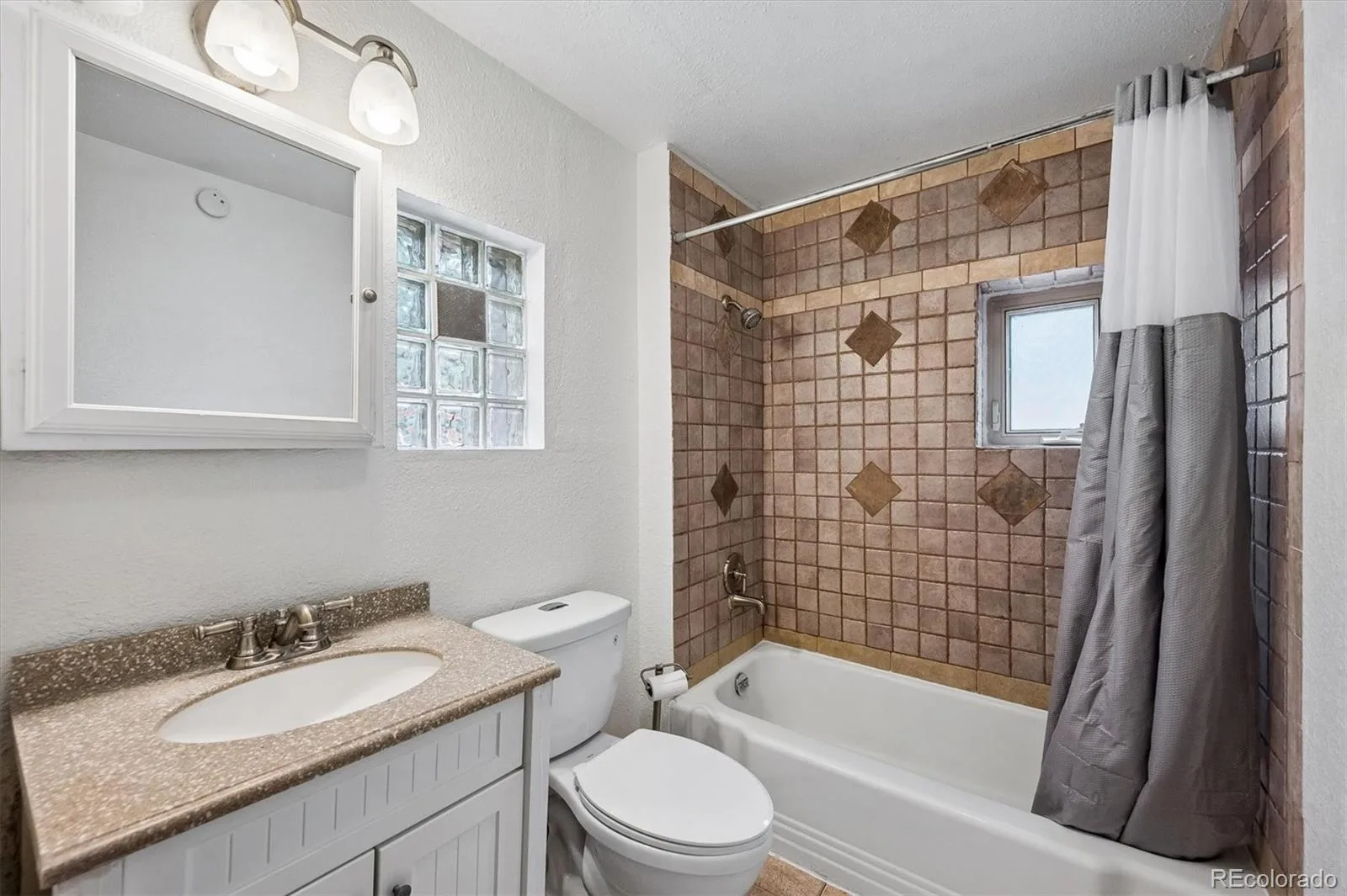 725 S Otis Street Denver CO 80226 | MLS #REC1759408 07292026010227 1600 16