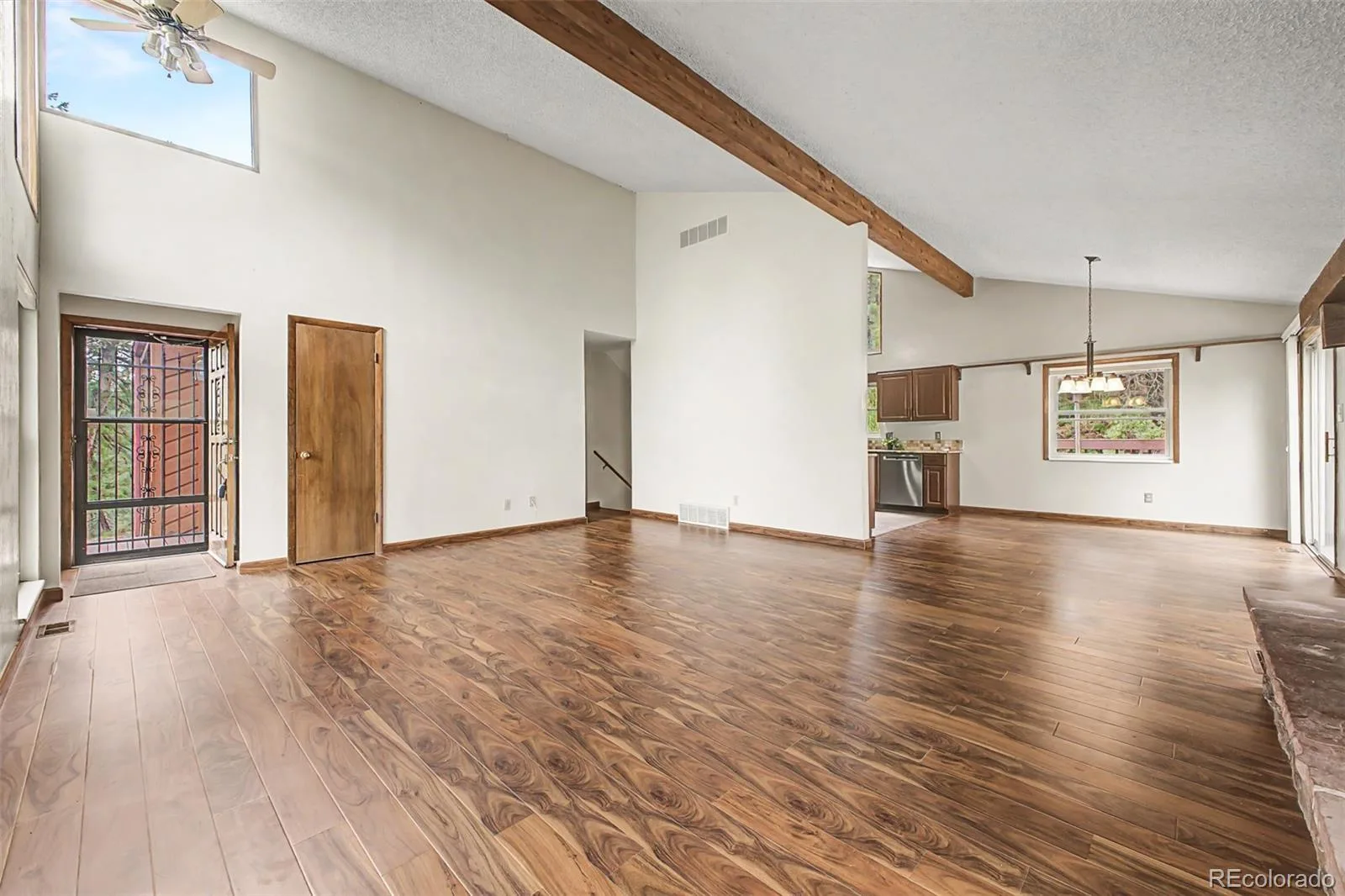 29526 Bronco Road Evergreen CO 80439 | MLS #REC1759549 07012026202453 1600 2