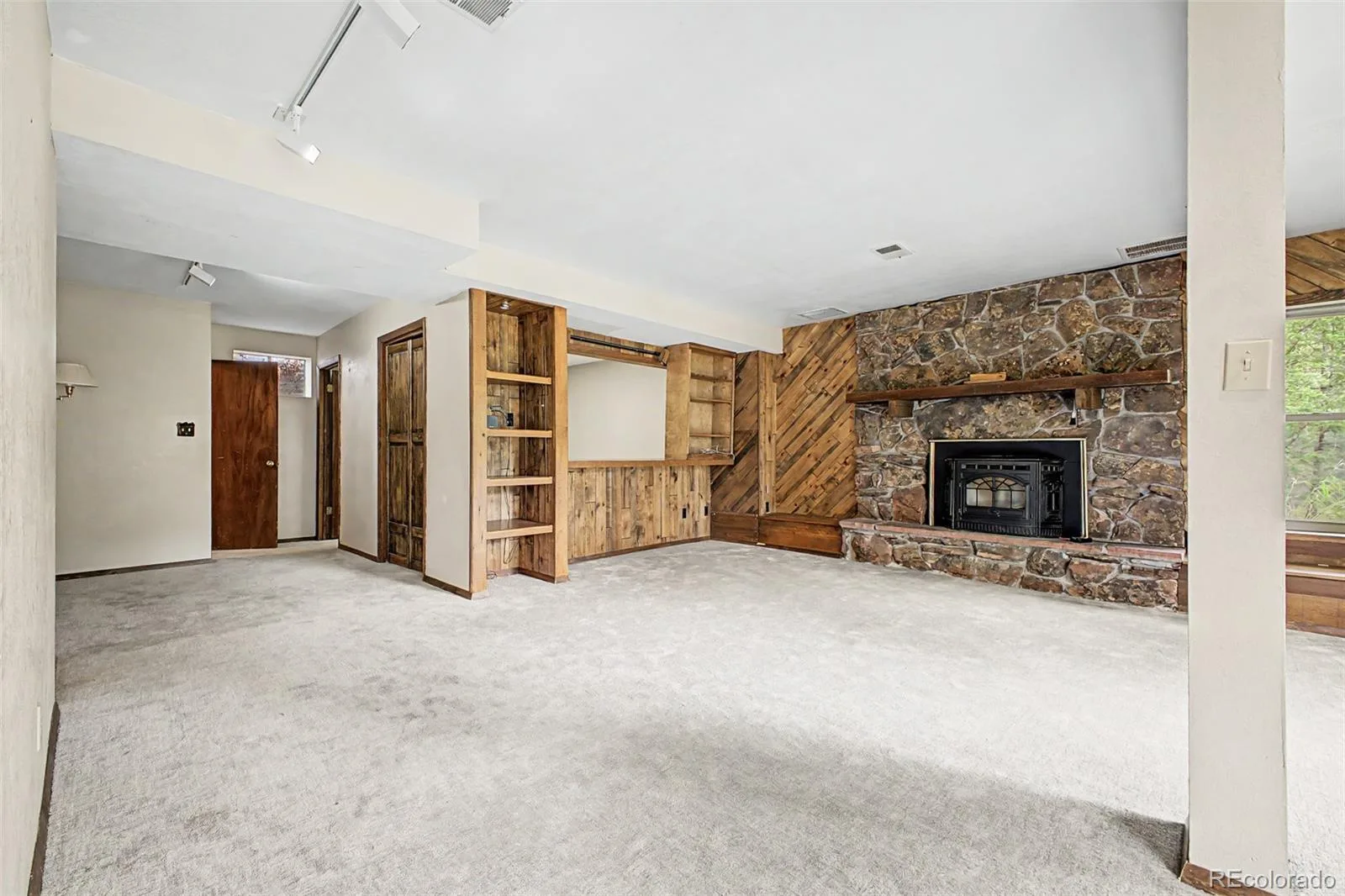 29526 Bronco Road Evergreen CO 80439 | MLS #REC1759549 07012026202453 1600 20