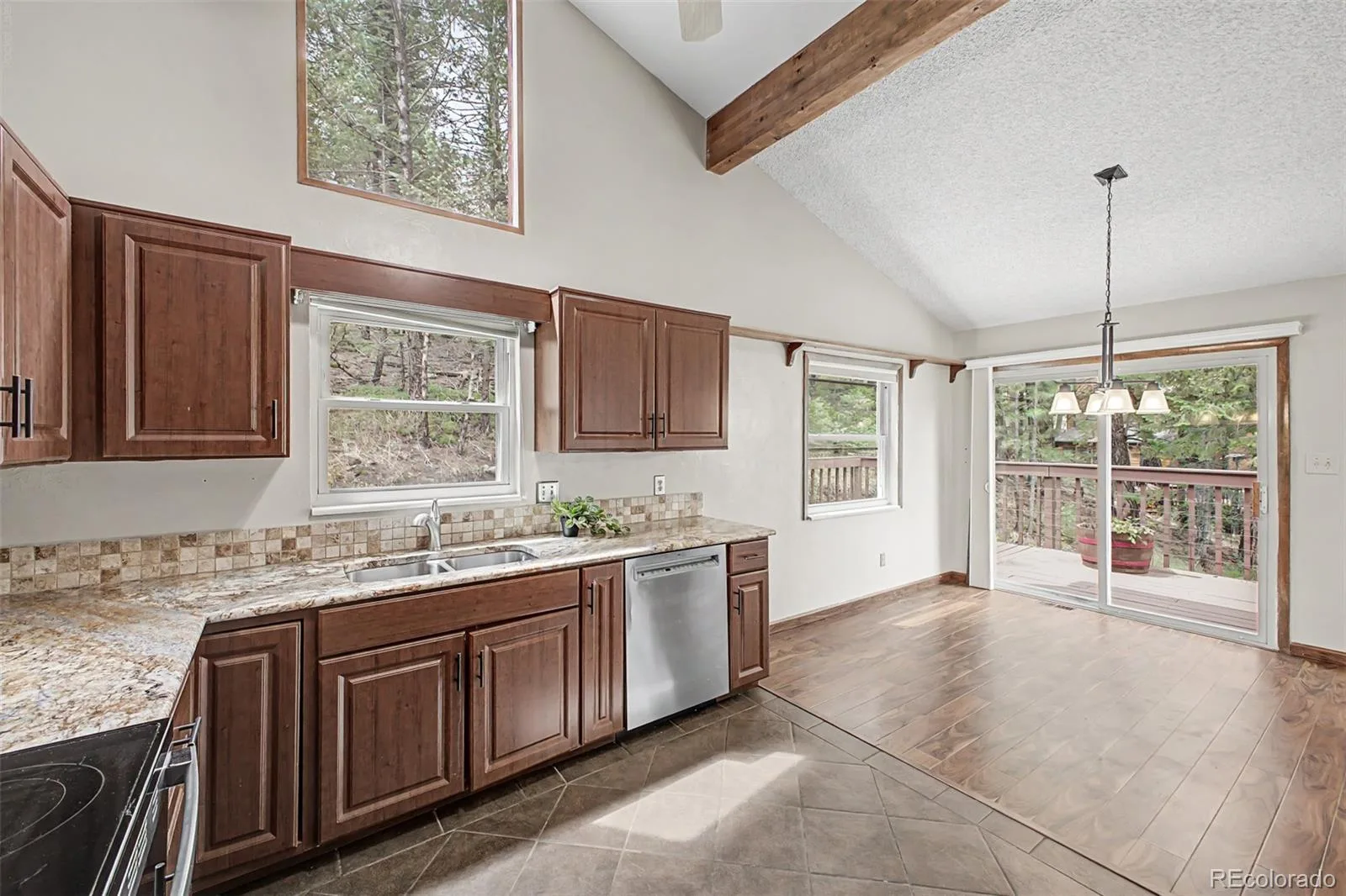 29526 Bronco Road Evergreen CO 80439 | MLS #REC1759549 07012026202453 1600 9