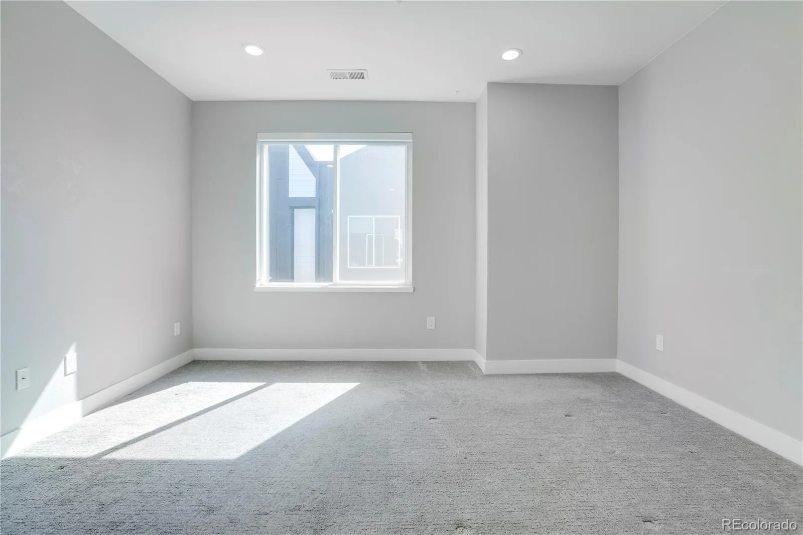 4925 W 10th Avenue #103 Denver CO 80204 | MLS #REC1760033 08282026230733 1600 30
