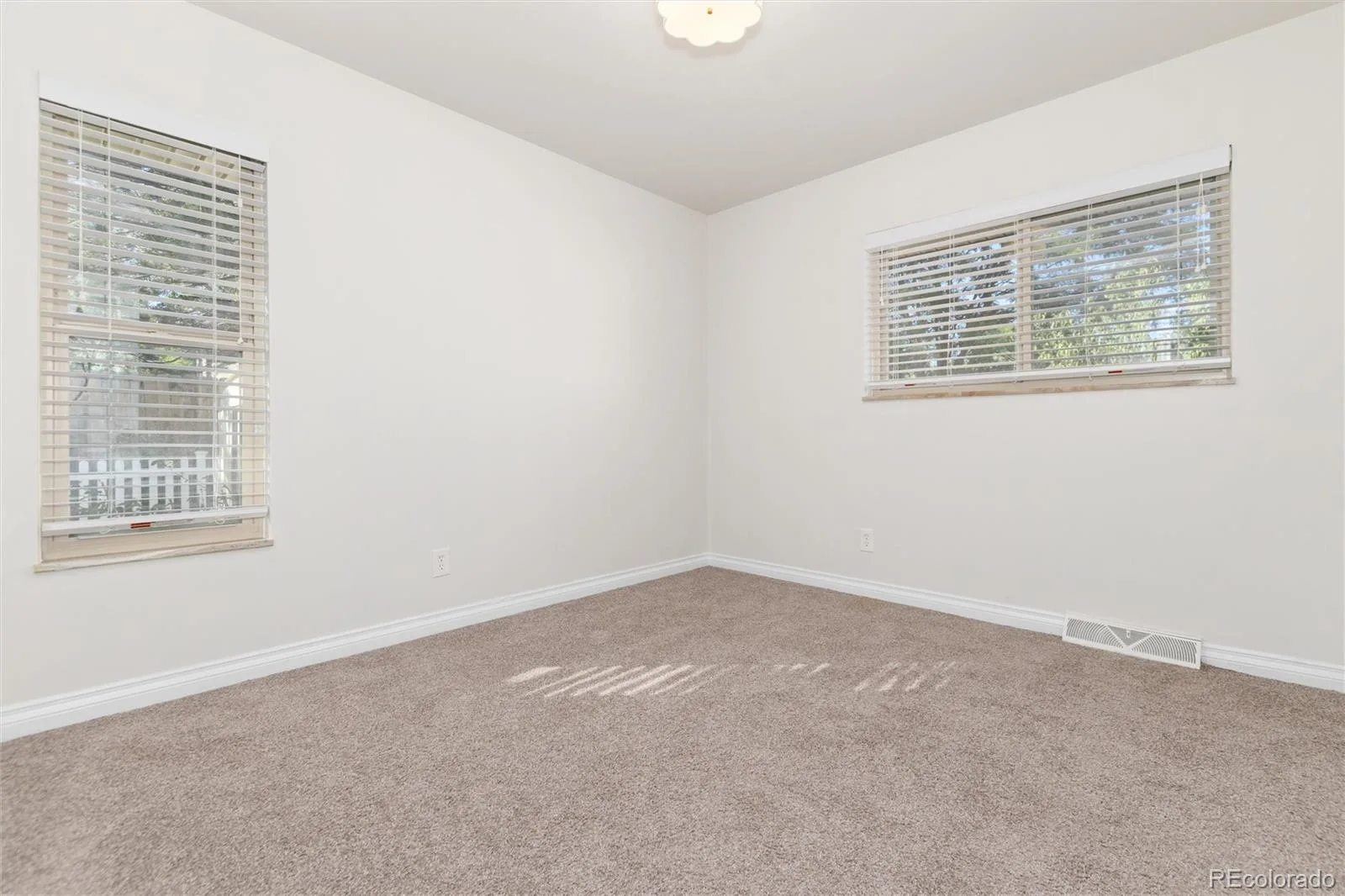 1471 S Welch Court Denver CO 80228 | MLS #REC1761420 09232026130800 1600 17
