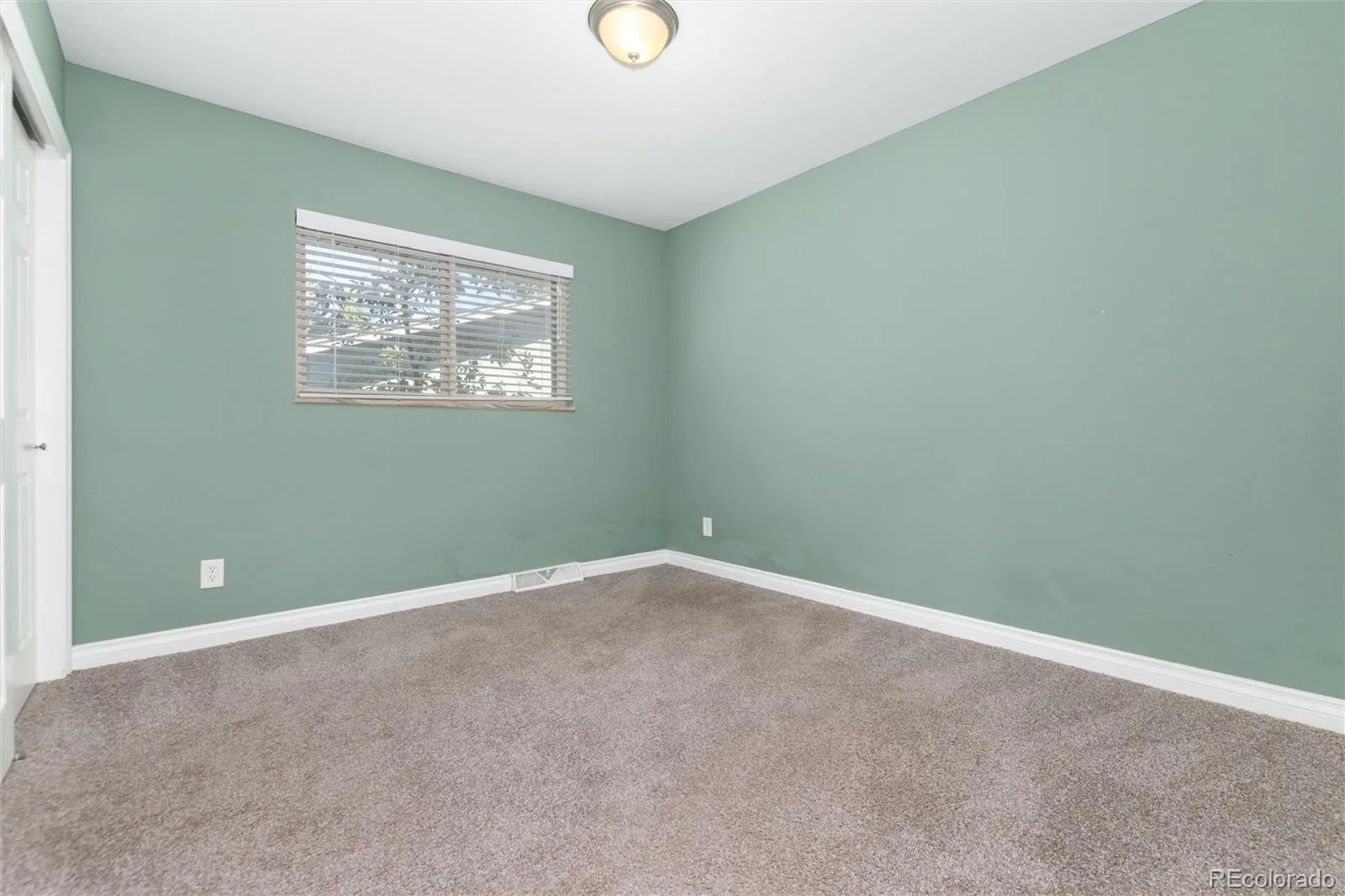 1471 S Welch Court Denver CO 80228 | MLS #REC1761420 09232026130800 1600 18