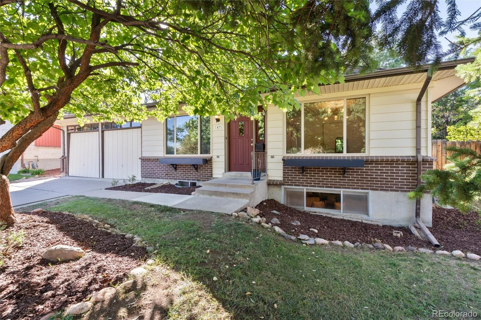 1471 S Welch Court Denver CO 80228 | MLS #REC1761420 09232026130800 1600 27