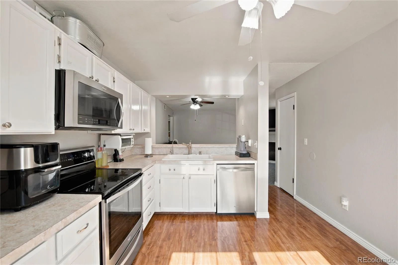 5735 W Atlantic Place #101 Lakewood CO 80227 | MLS #REC1761484 06302026061231 1600 9