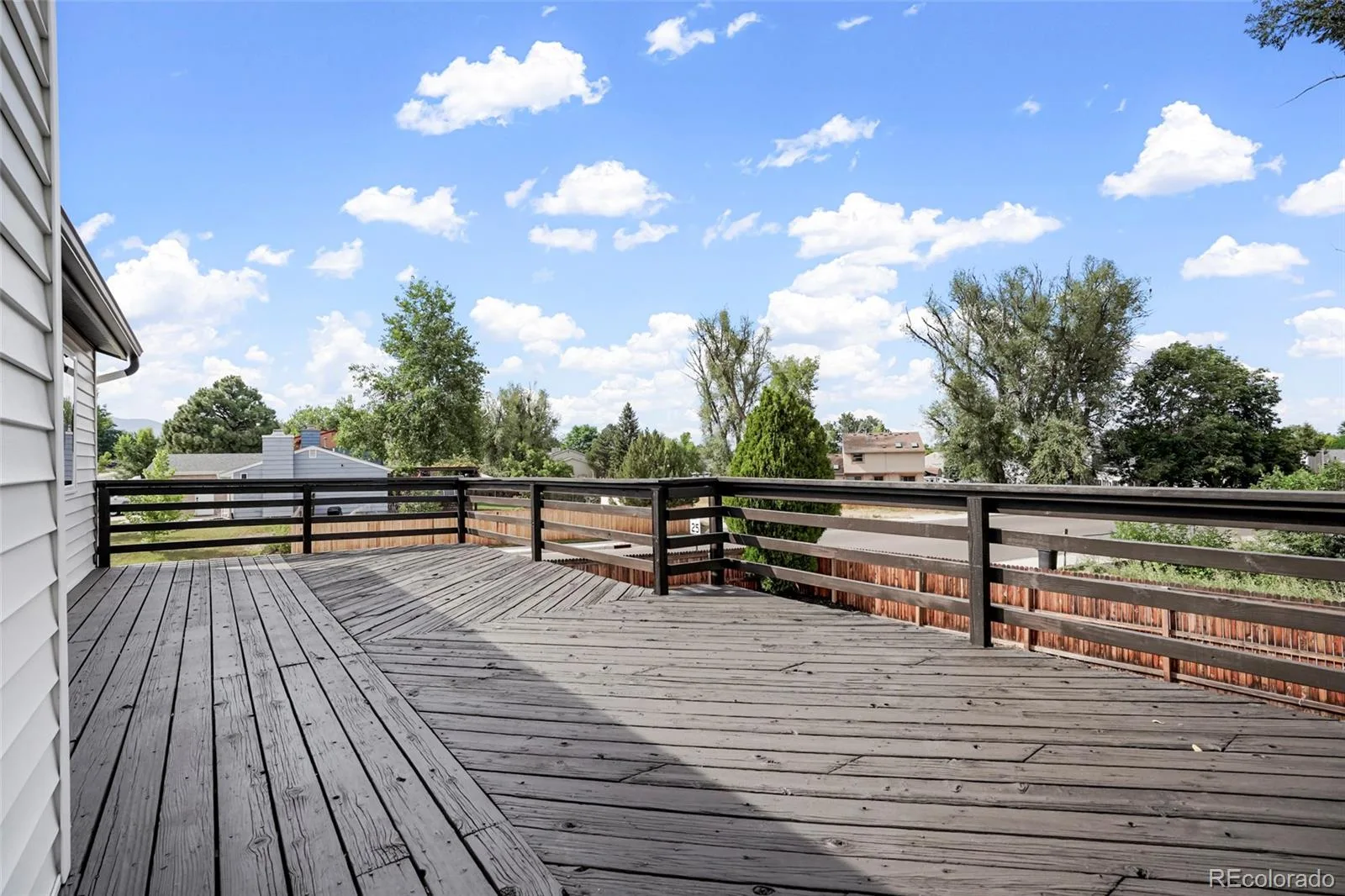 9285 W Wagon Trail Drive Littleton CO 80123 | MLS #REC1761796 08142026202421 1600 23