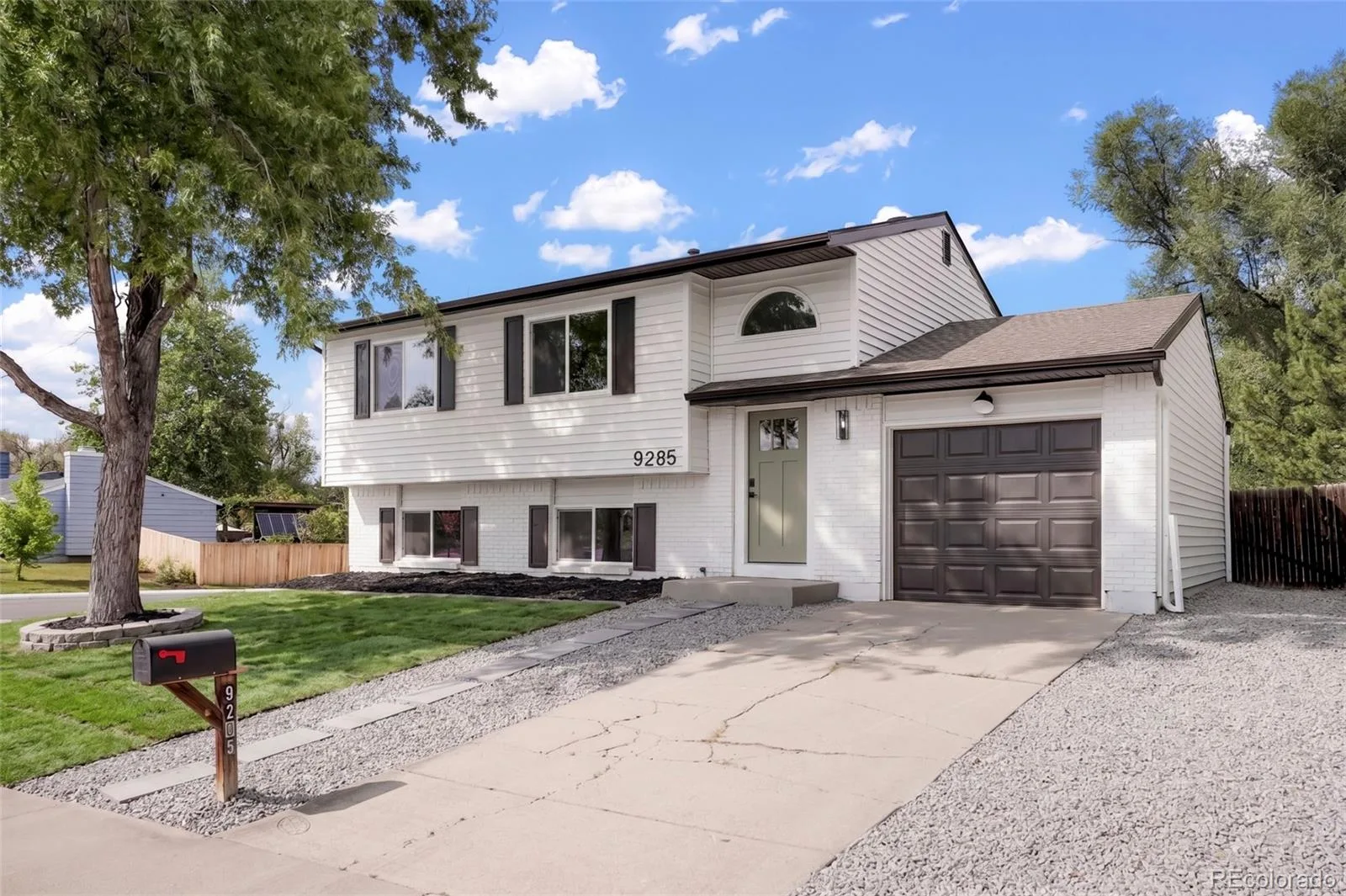 9285 W Wagon Trail Drive Littleton CO 80123 | MLS #REC1761796 08142026202421 1600 38