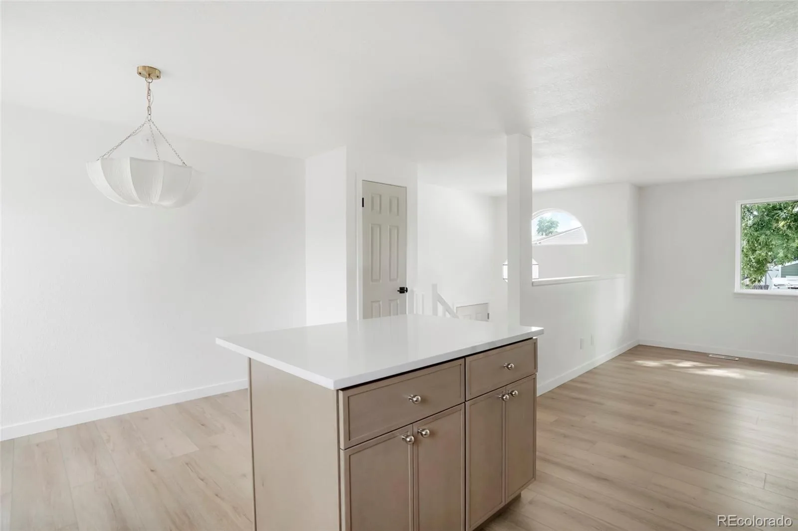 9285 W Wagon Trail Drive Littleton CO 80123 | MLS #REC1761796 08142026202421 1600 41
