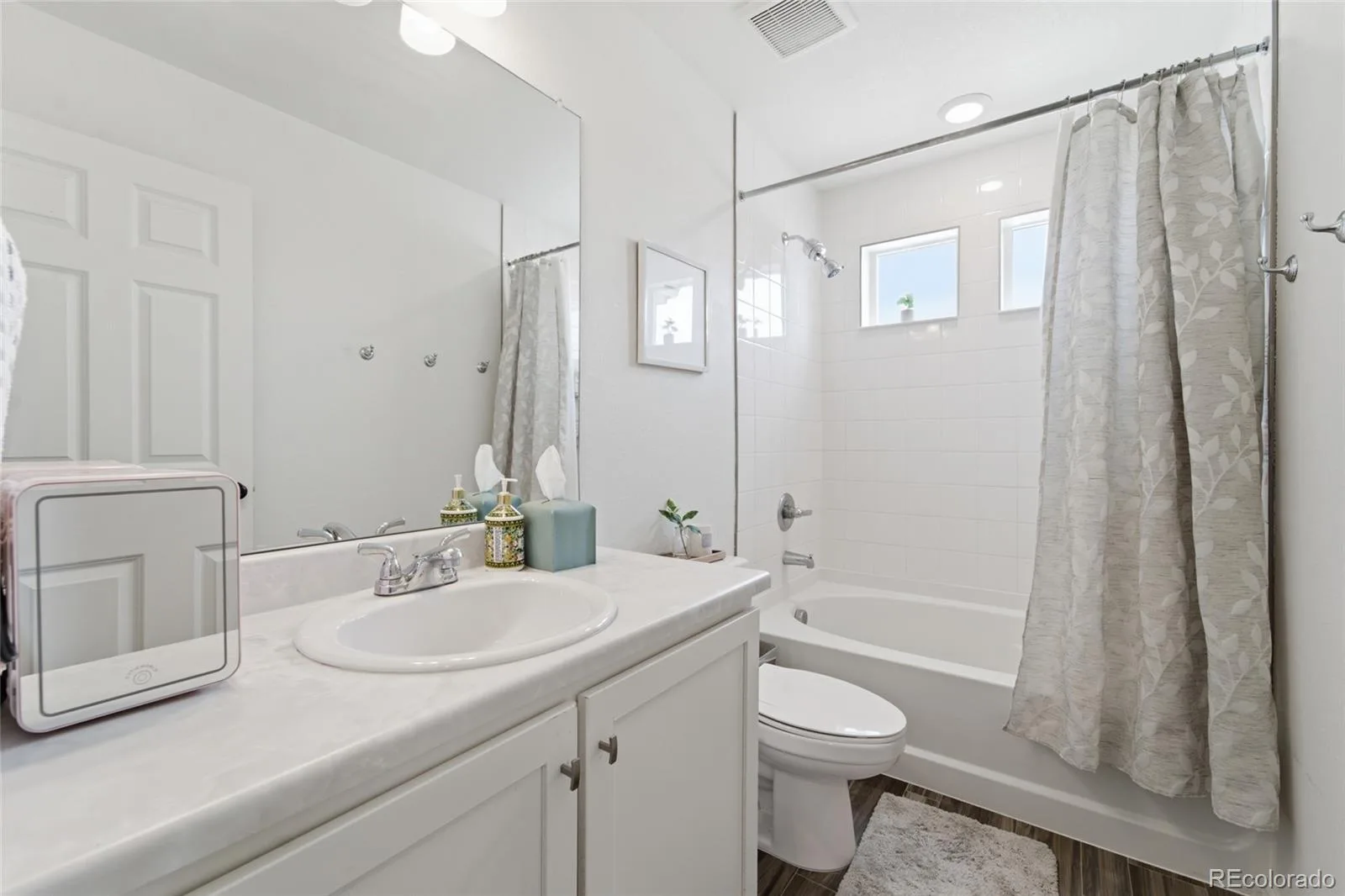 21962 E 44th Drive Aurora CO 80019 | MLS #REC1764052 08242026161006 1600 17