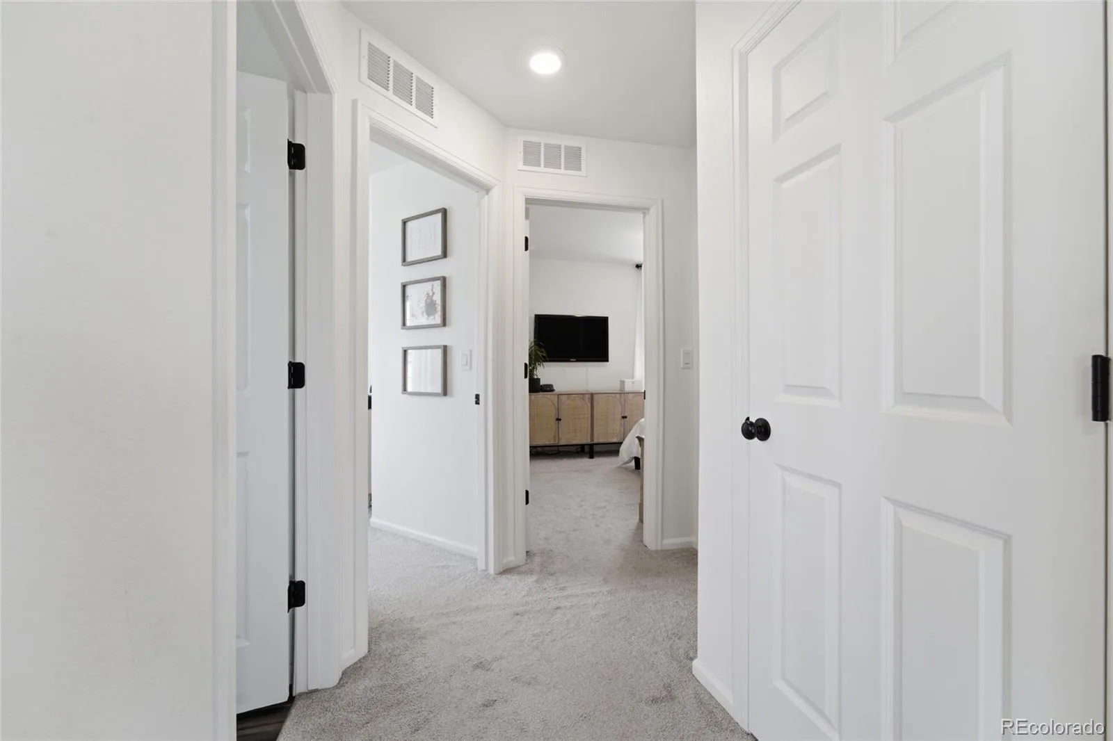 21962 E 44th Drive Aurora CO 80019 | MLS #REC1764052 08242026161006 1600 18