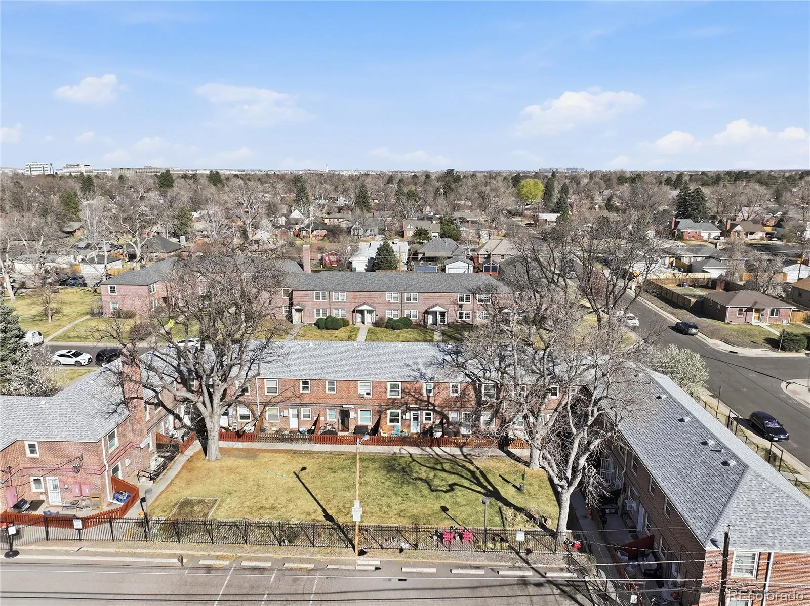 2823 Jasmine Street Denver CO 80207 | MLS #REC1765479 08212026160844 1600 25