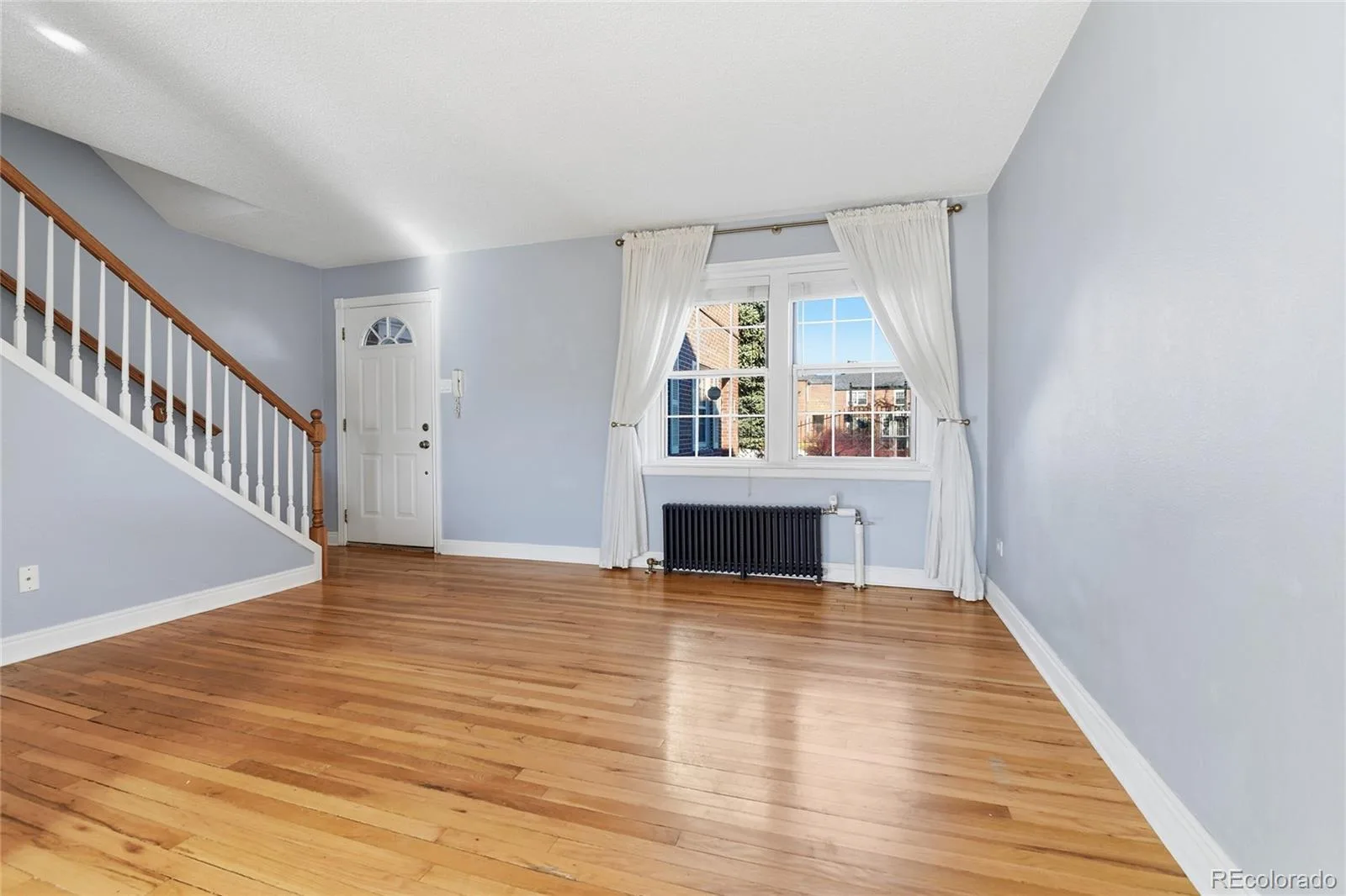 2823 Jasmine Street Denver CO 80207 | MLS #REC1765479 08212026160844 1600 8