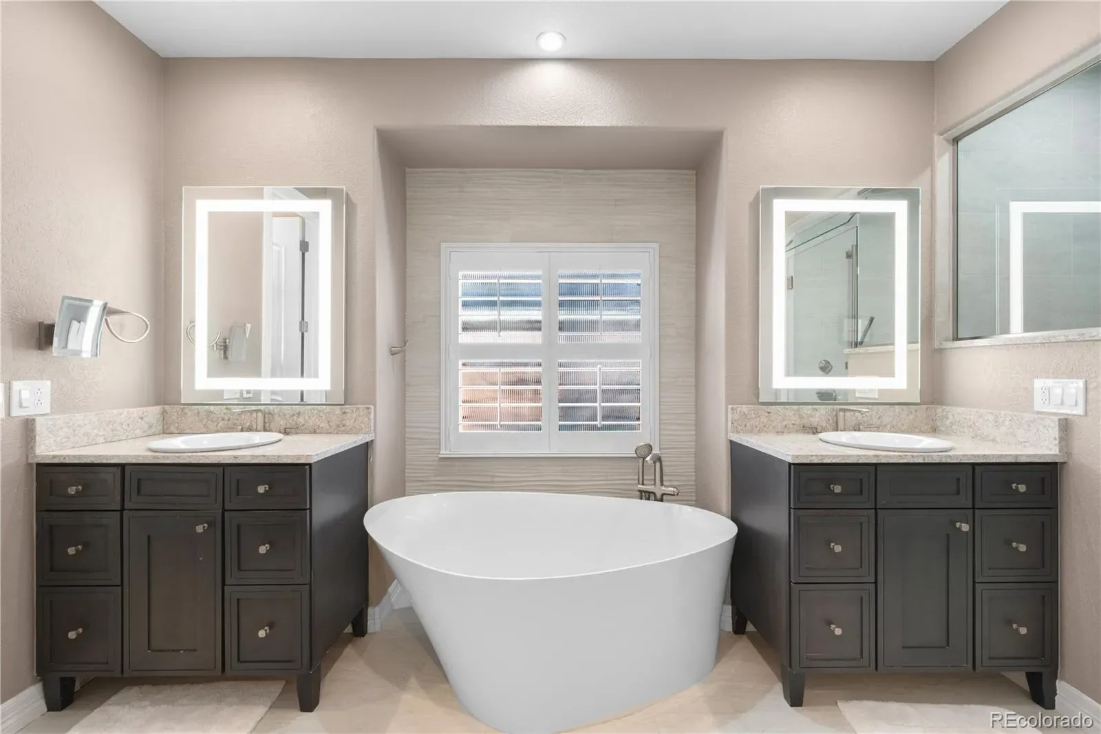 03262026003332 1600 24