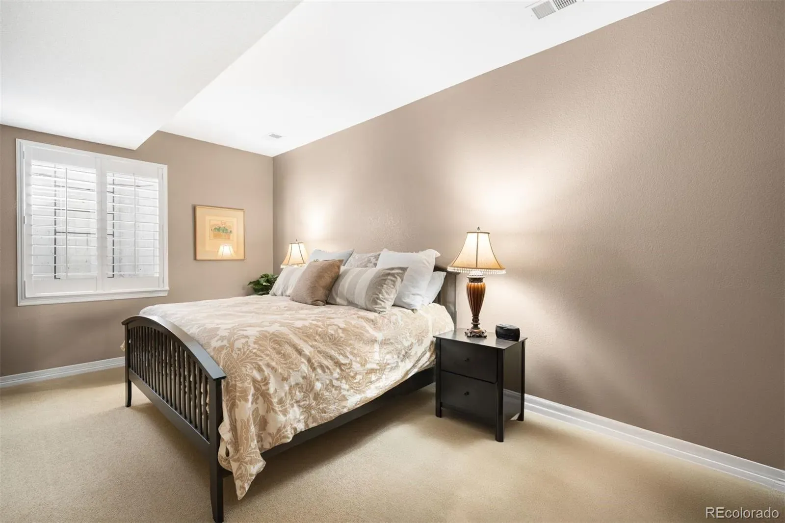 03262026003332 1600 35