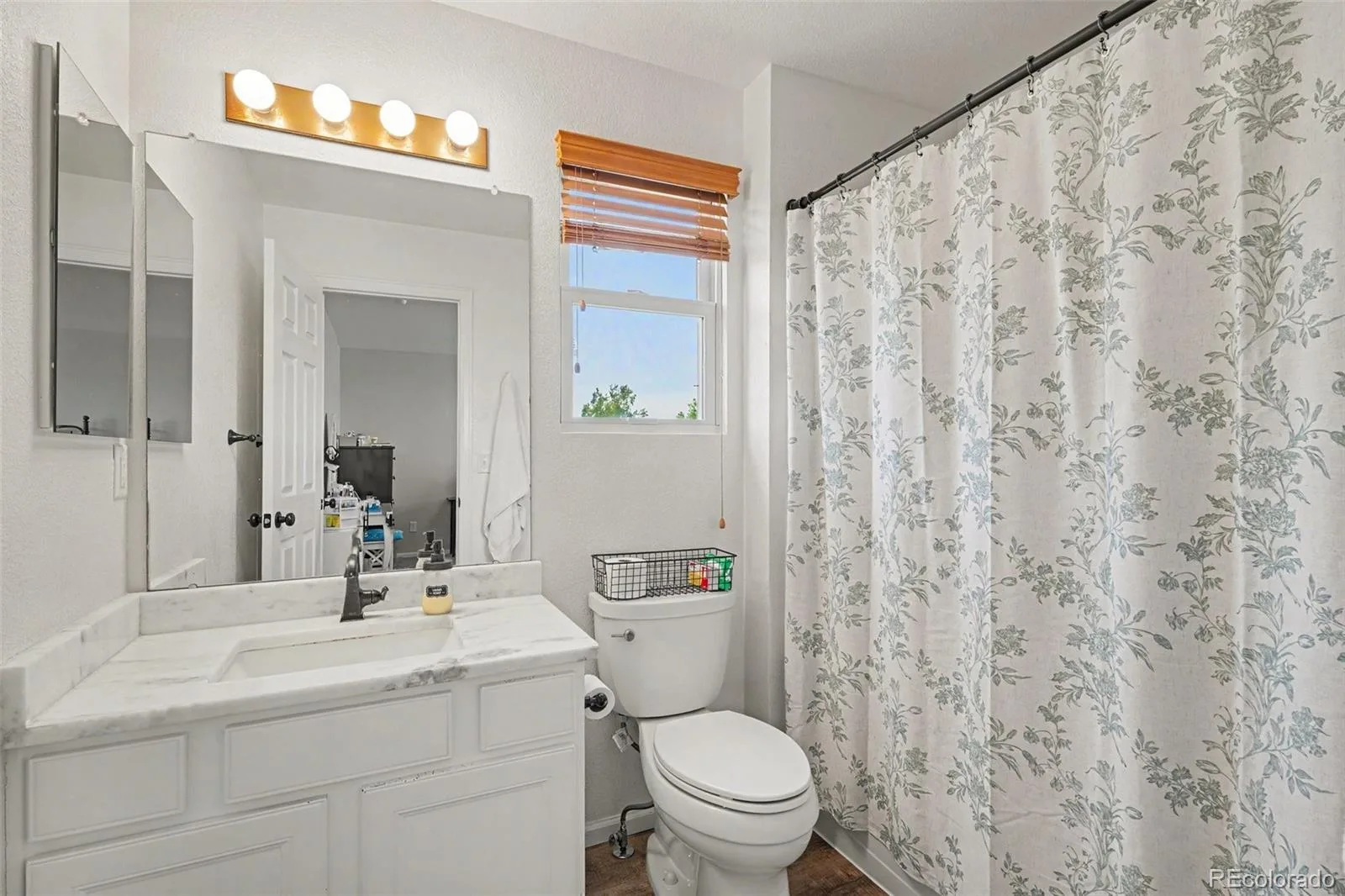 20305 E Vassar Avenue Aurora CO 80013 | MLS #REC1766357 07212026014524 1600 17