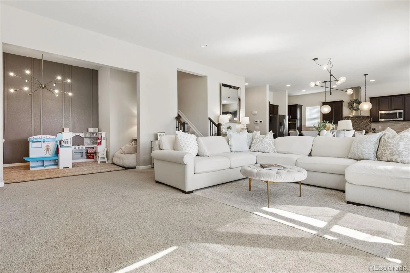 7585 S Quantock Court Aurora CO 80016 | MLS #REC1768835 10092026192157 1600 16