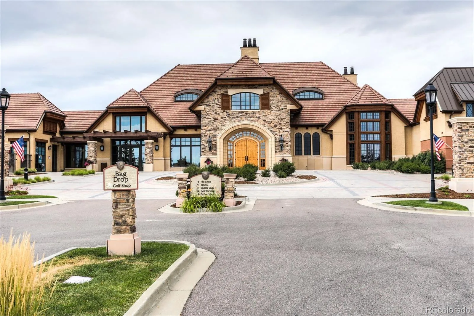 7585 S Quantock Court Aurora CO 80016 | MLS #REC1768835 10092026192157 1600 2