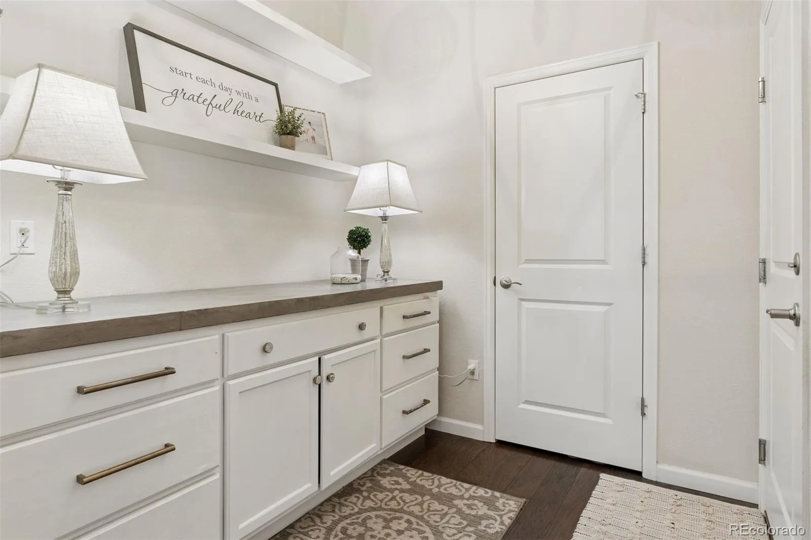 7585 S Quantock Court Aurora CO 80016 | MLS #REC1768835 10092026192157 1600 29