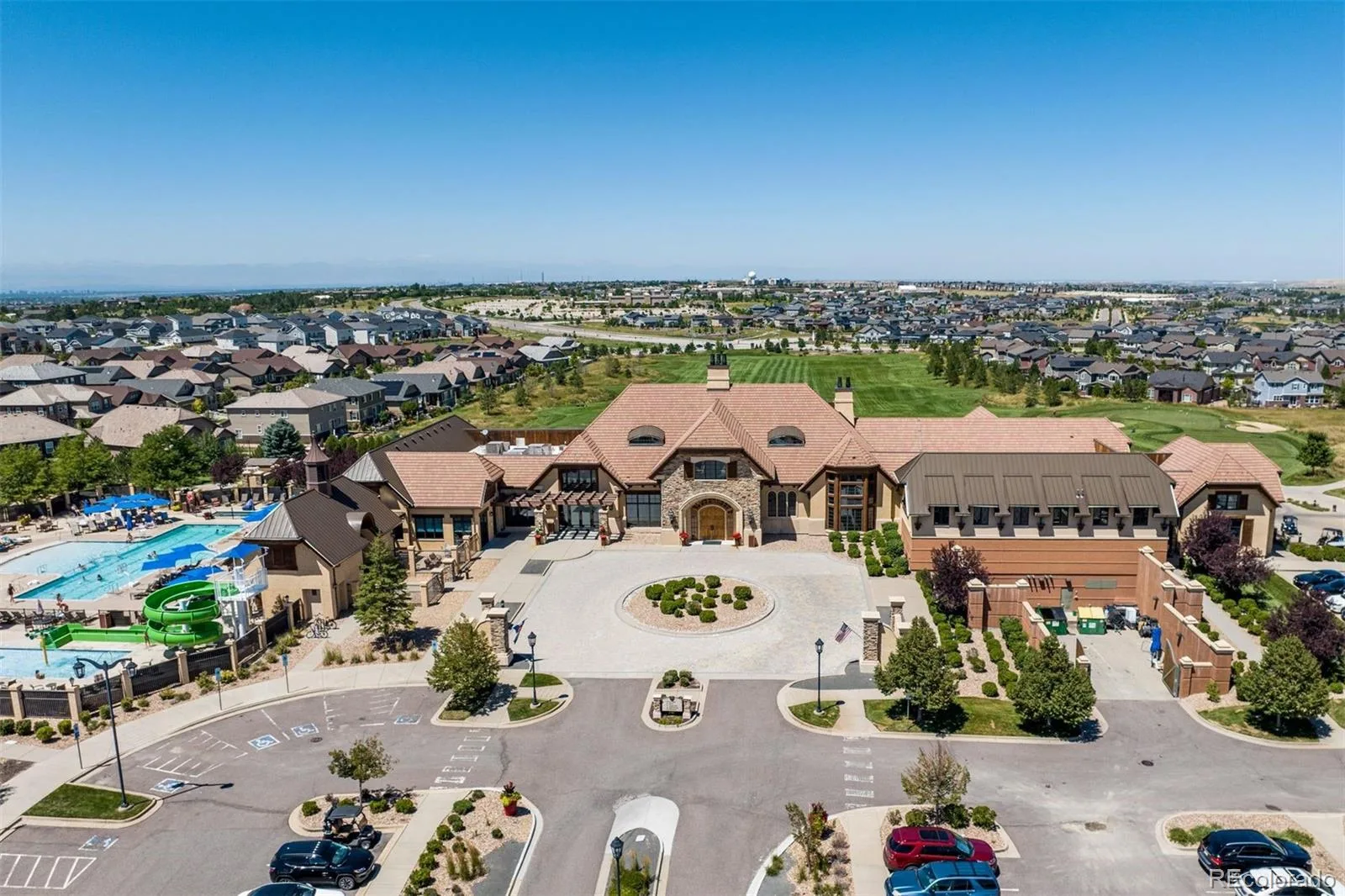 7585 S Quantock Court Aurora CO 80016 | MLS #REC1768835 10092026192157 1600 3