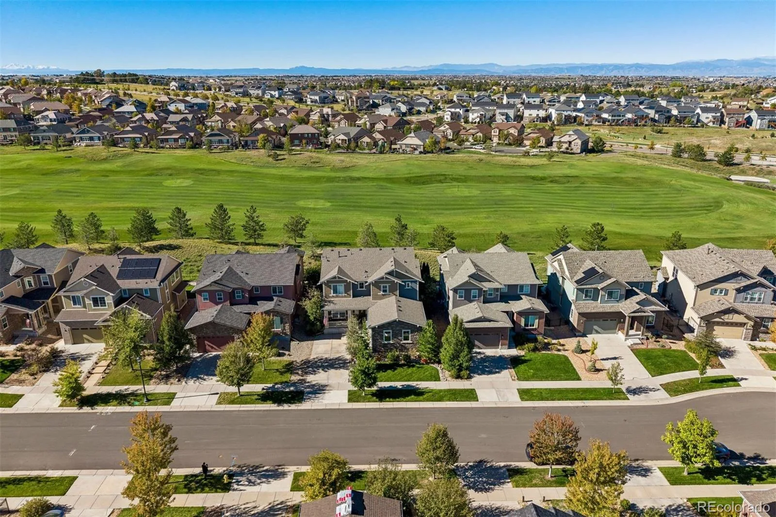 7585 S Quantock Court Aurora CO 80016 | MLS #REC1768835 10092026192157 1600 5