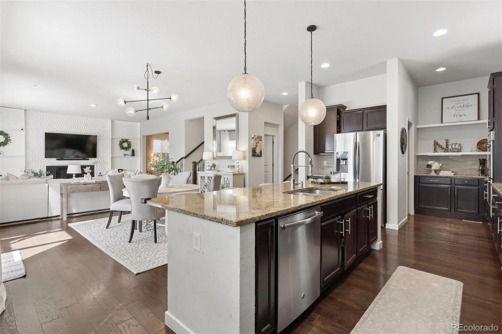 7585 S Quantock Court Aurora CO 80016 | MLS #REC1768835 10092026192157 1600 6