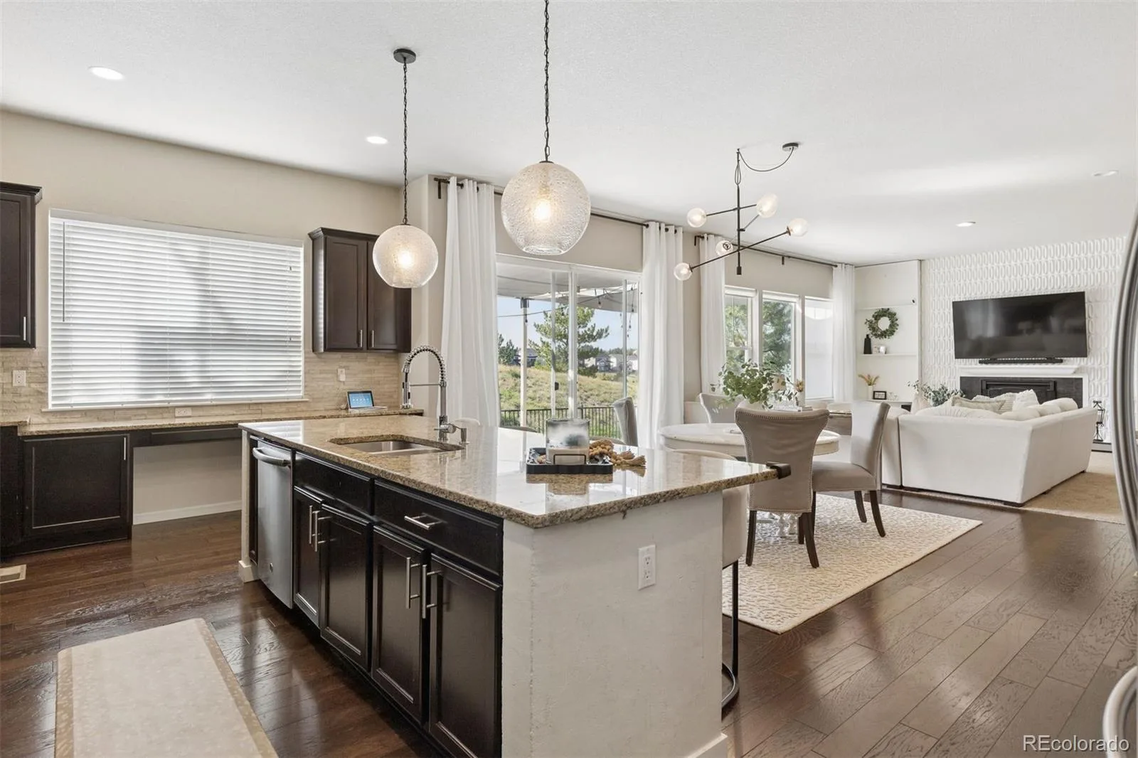 7585 S Quantock Court Aurora CO 80016 | MLS #REC1768835 10092026192157 1600 9