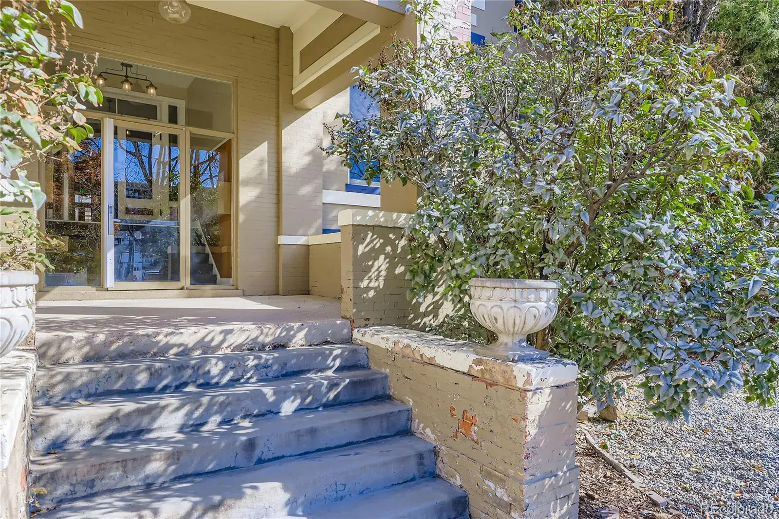 10212025211912 1600 14