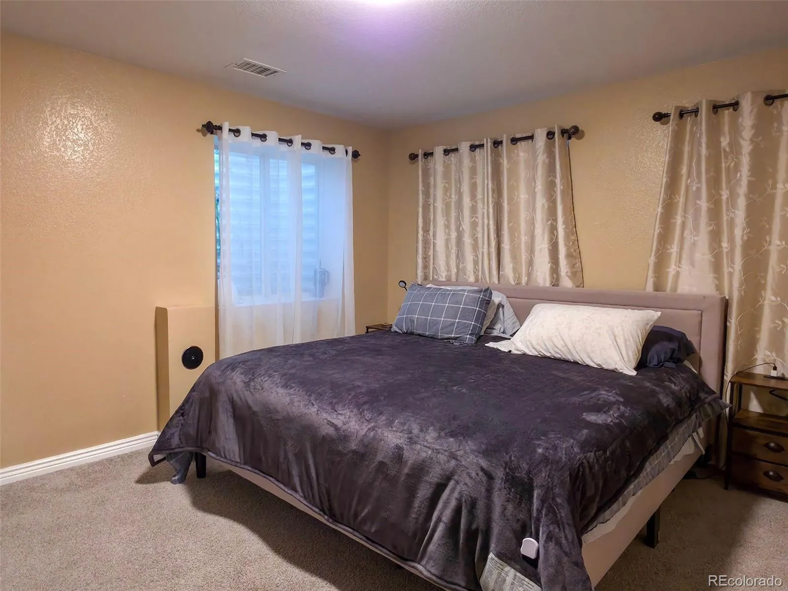 5560 Lewiston Street Denver CO 80239 MLS #REC1772244 04302026010654 1600 37