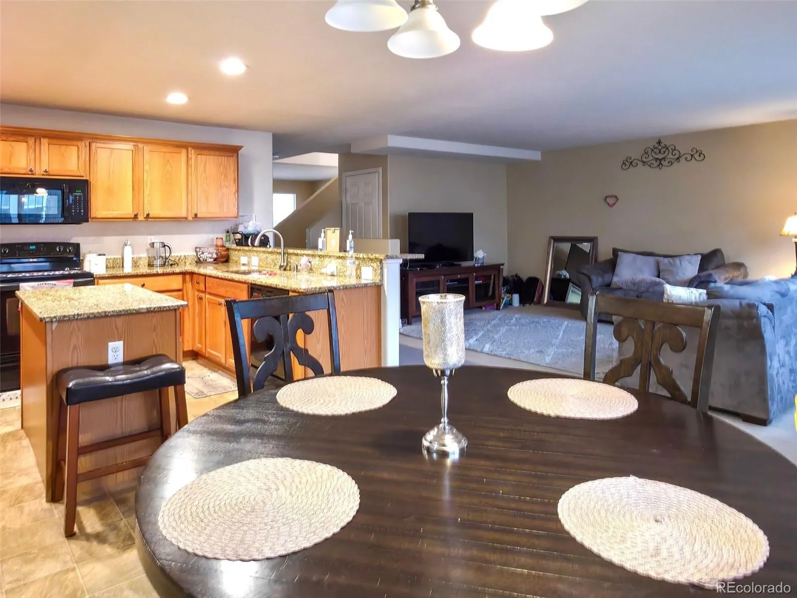 5560 Lewiston Street Denver CO 80239 MLS #REC1772244 04302026010654 1600 9