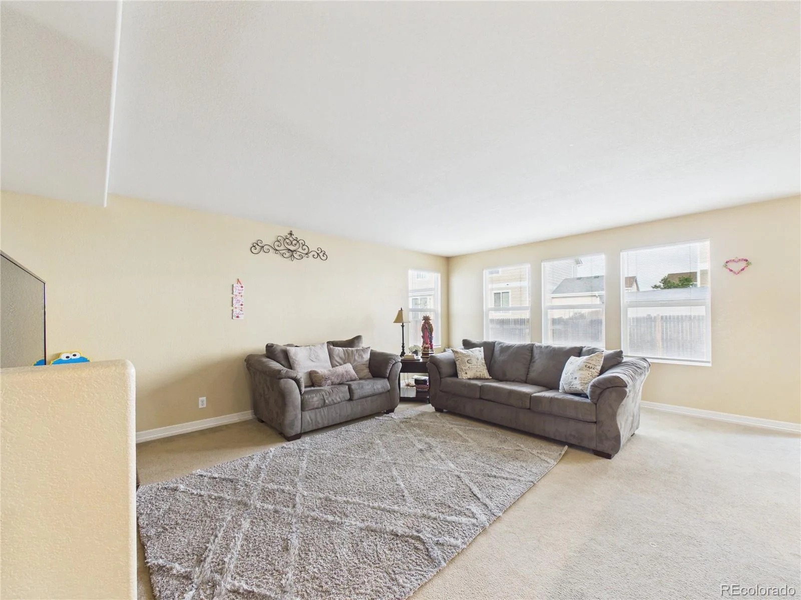 5560 Lewiston Street Denver CO 80239 | MLS #REC1772244 08132026233904 1600 18