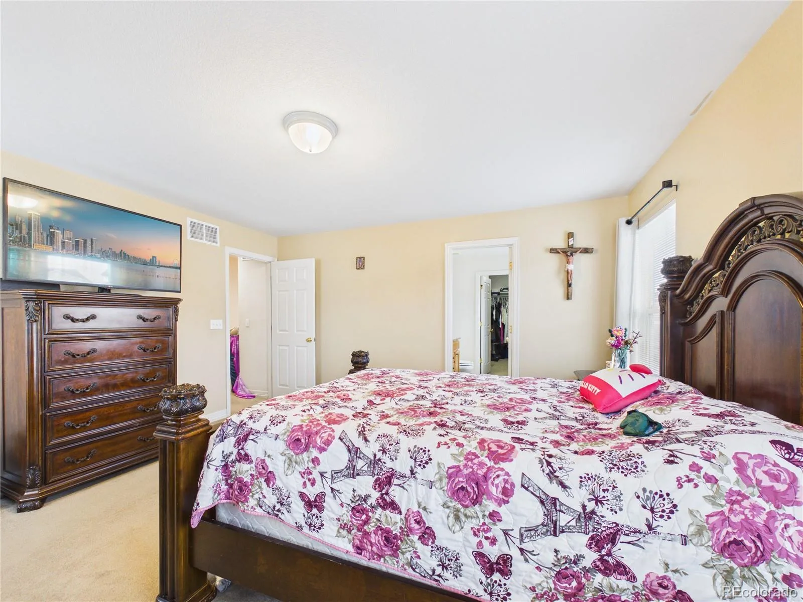 5560 Lewiston Street Denver CO 80239 | MLS #REC1772244 08132026233904 1600 34