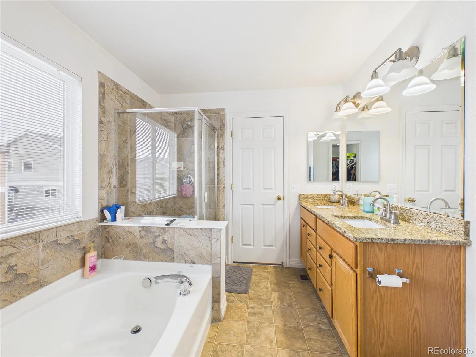 5560 Lewiston Street Denver CO 80239 | MLS #REC1772244 08132026233904 1600 38