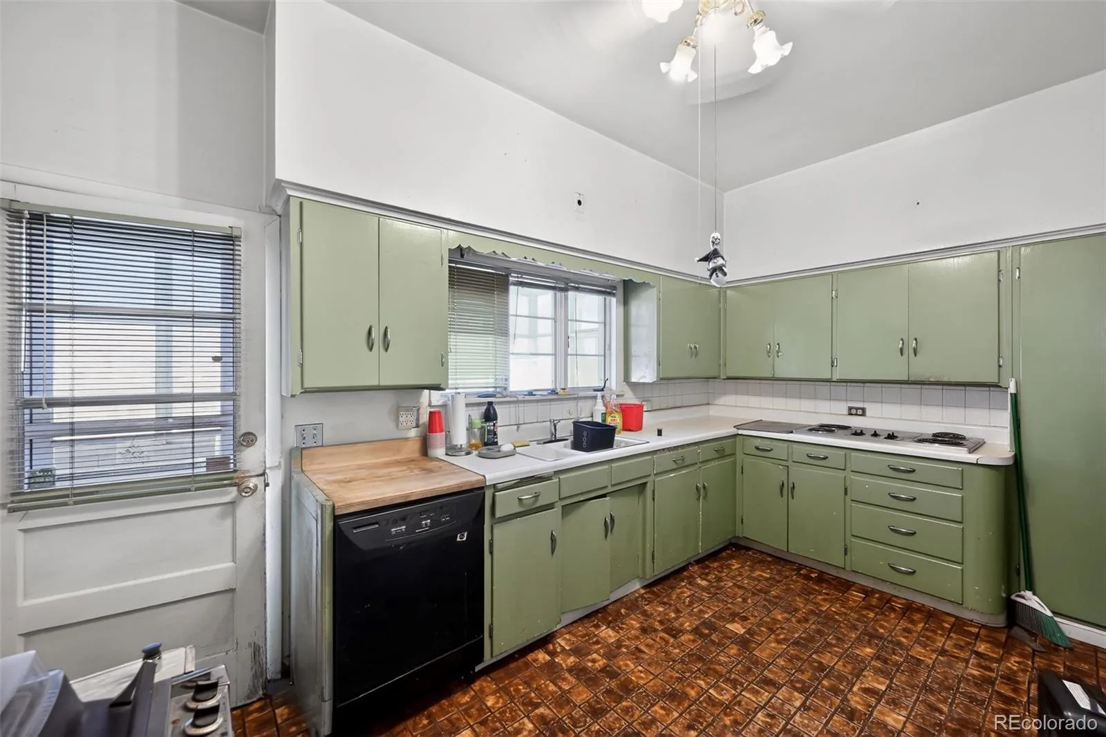 107 S 4th Avenue Brighton CO 80601 | MLS #REC1772457 07292026153734 1600 22