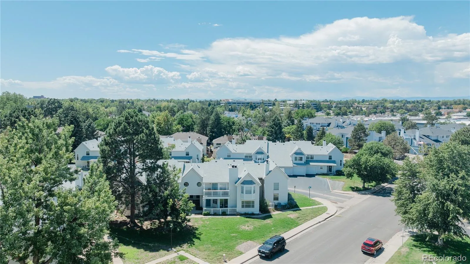 12524 E Pacific Circle #B Aurora CO 80014 | MLS #REC1774465 08242026204844 1600 25