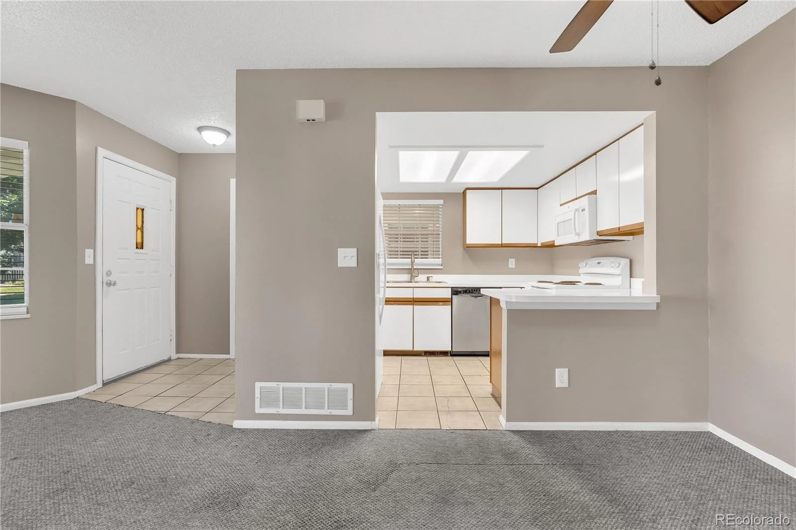 12524 E Pacific Circle #B Aurora CO 80014 | MLS #REC1774465 08242026204844 1600 8