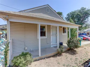 805 Kingston Street Aurora CO 80010 | MLS #REC1776197 08202026143513 300 0