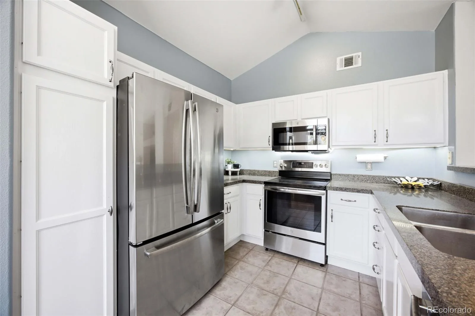 8500 E Jefferson Avenue #2F Denver CO 80237 MLS #REC1778572 07222026141648 1600 7
