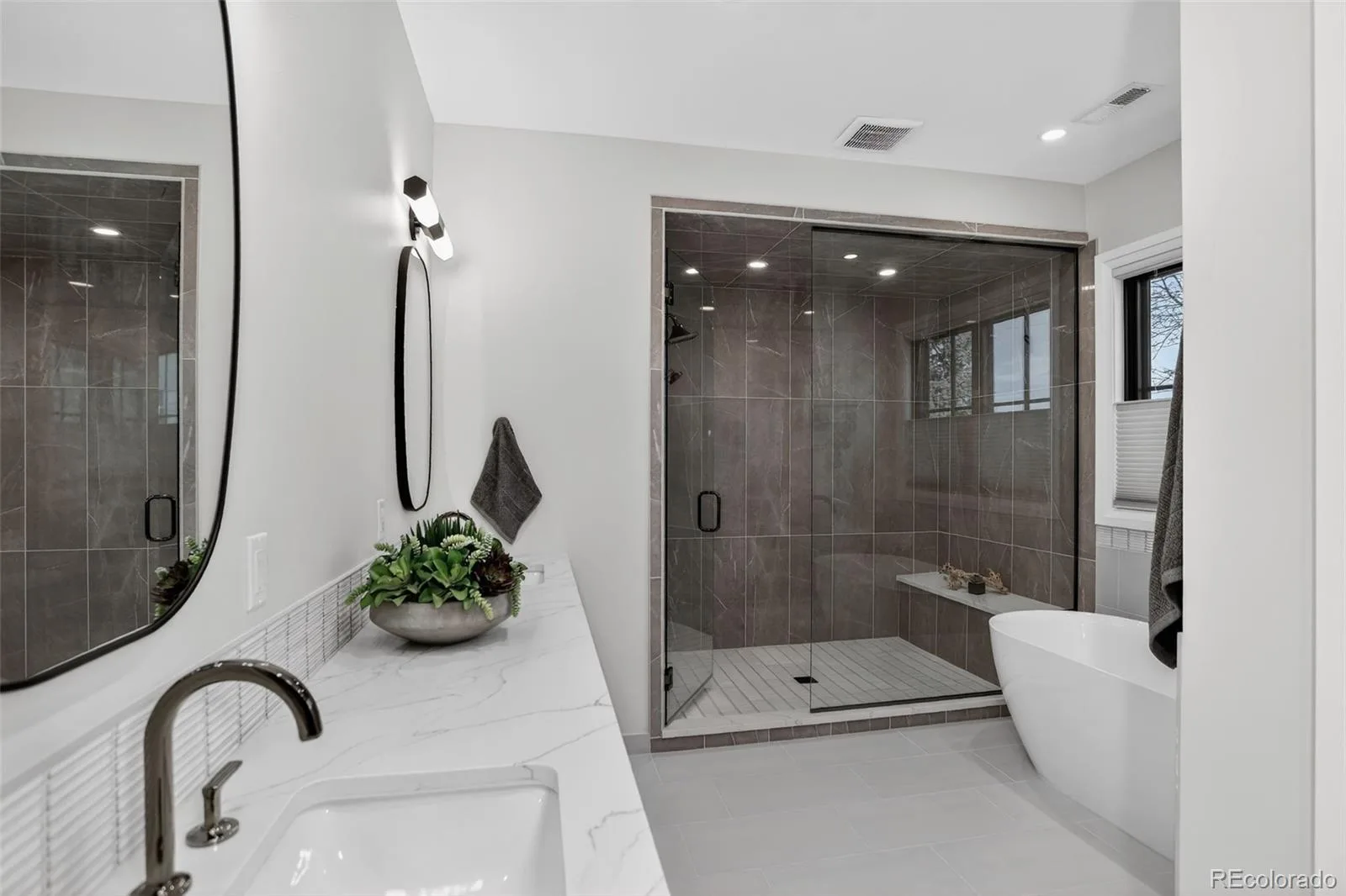 1295 S Garfield Street Denver CO 80210 MLS #REC1780605 06172026162236 1600 26