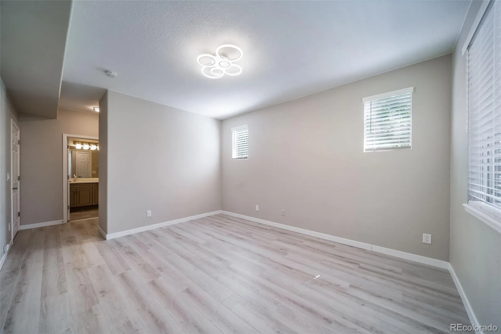 7160 S Wenatchee Way #A Aurora CO 80016 | MLS #REC1780873 06252026140518 1600 21