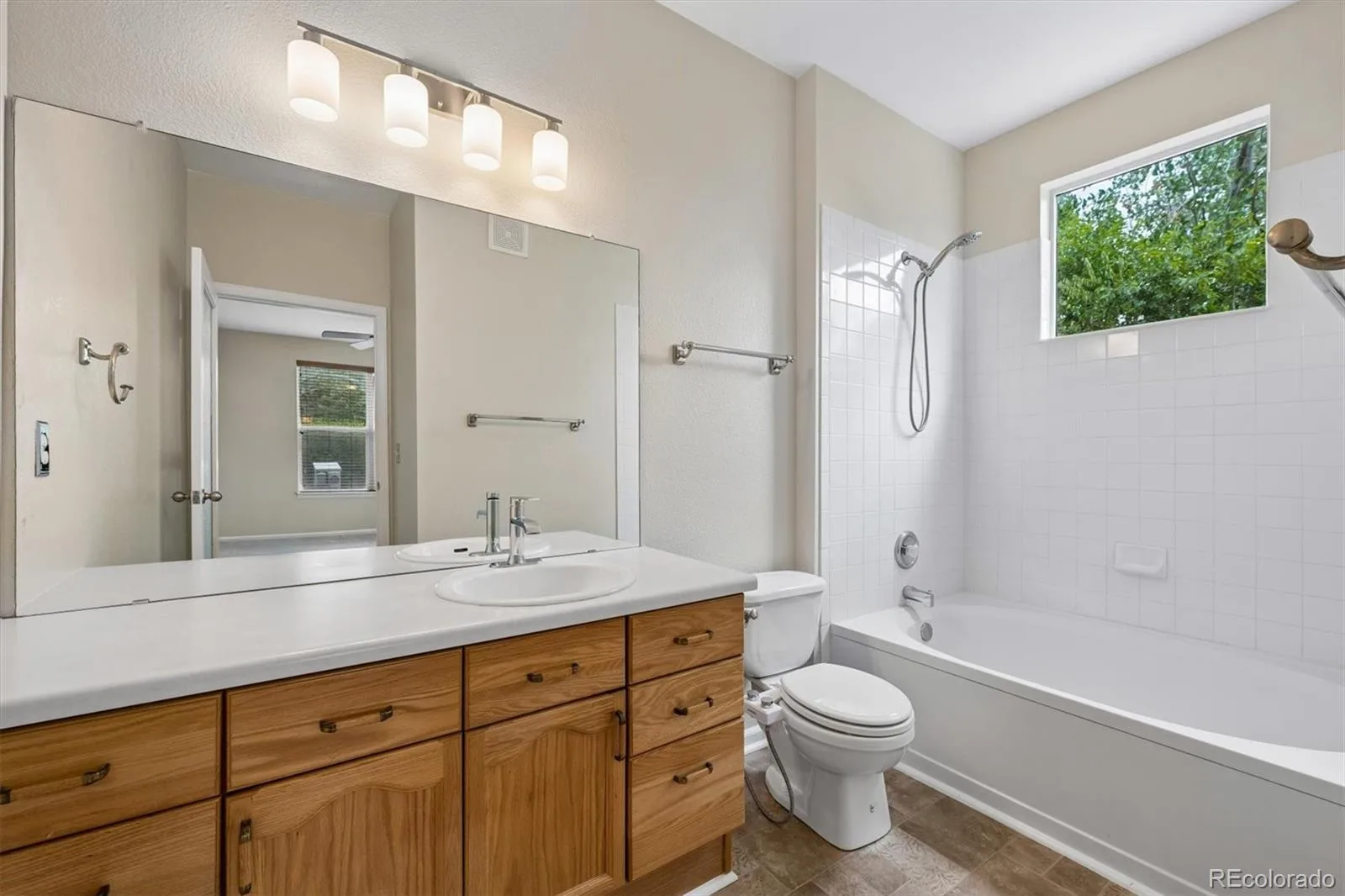14333 E 1st Drive #102 Aurora CO 80011 | MLS #REC1783388 08112026231731 1600 15